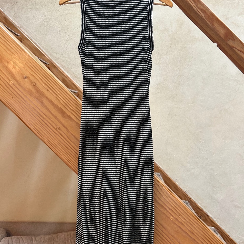 Madewell Black/White Mockneck Midi Dress size L